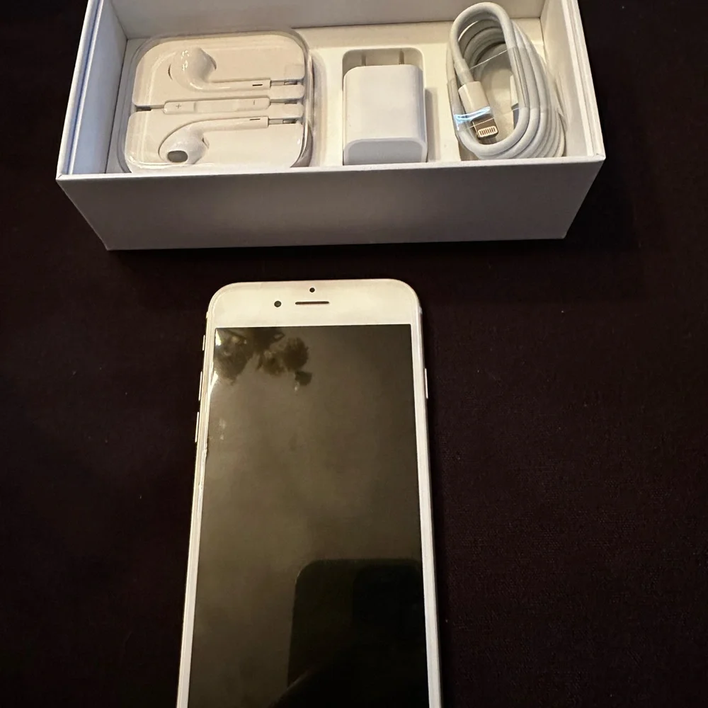 iPhone 6, Never Used With Box